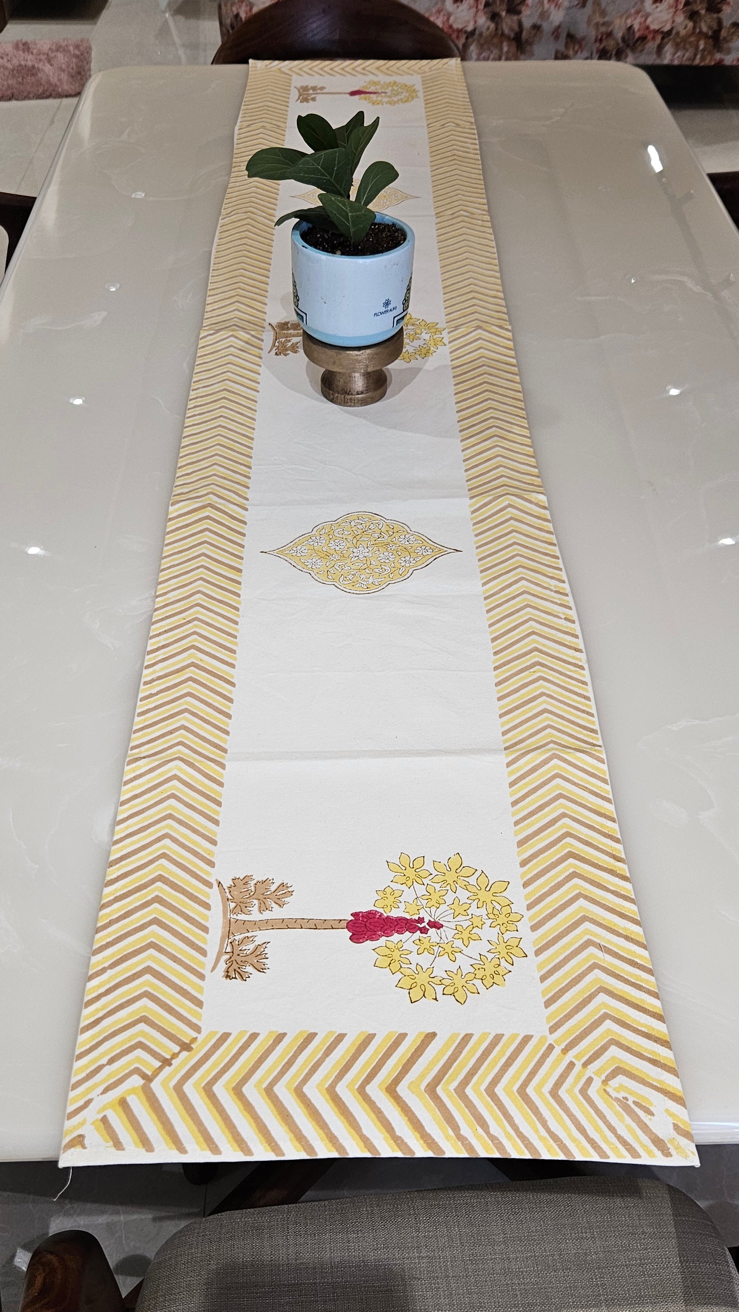 Kesariya Table Runner