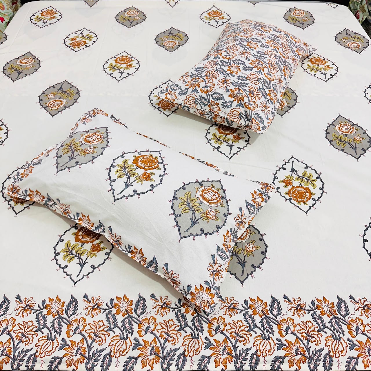 Gulab - Orange |Cotton Bedsheet Set | Super King Size